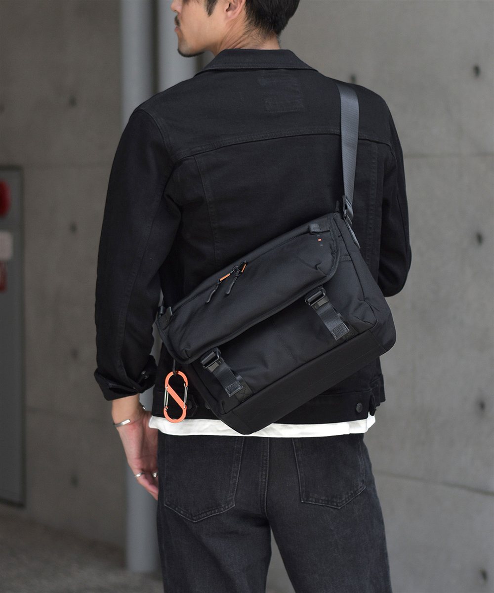 イズイット ミリスト メッセンジャーバッグ B5