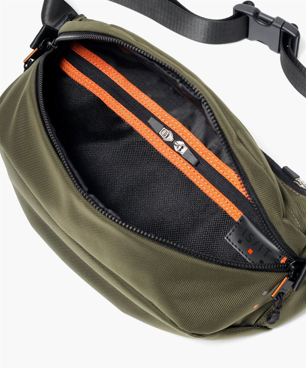 イズイット ミリスト ワンショルダーバッグ