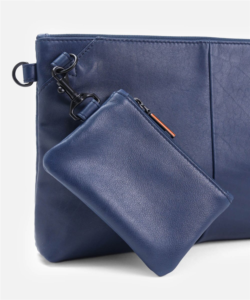 イズイット ディッシュ レザーショルダーバッグ 兼用 クラッチバッグ B5