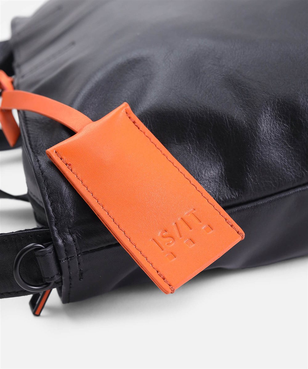 イズイット ディッシュ レザートートバッグ 2WAY B4