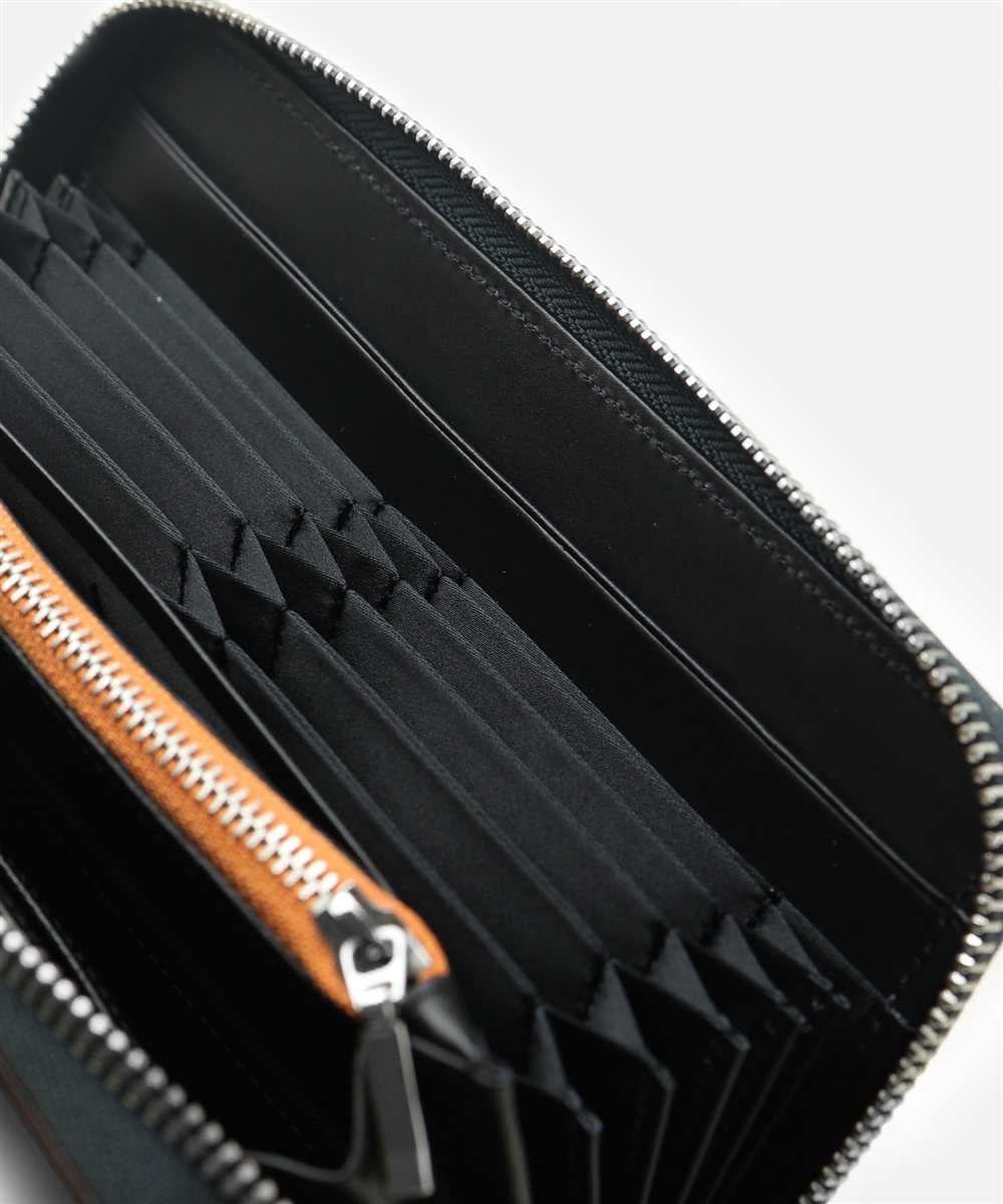 イズイット ピール ラウンドファスナー長財布 カード段16