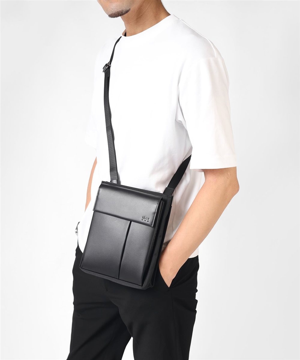 イズイット ミニット ミニショルダーバッグ