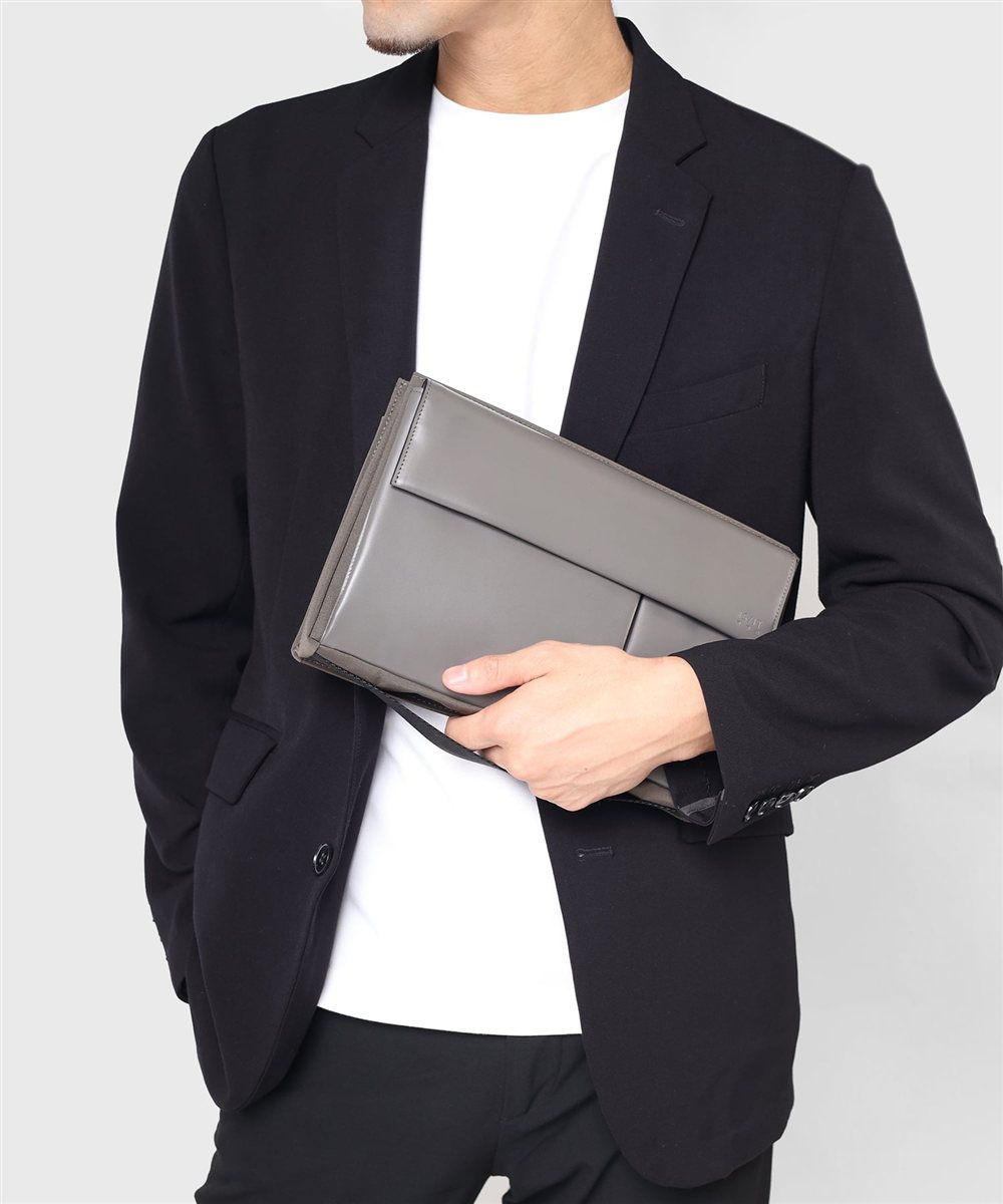 イズイット ミニット クラッチ兼用ショルダーバッグ