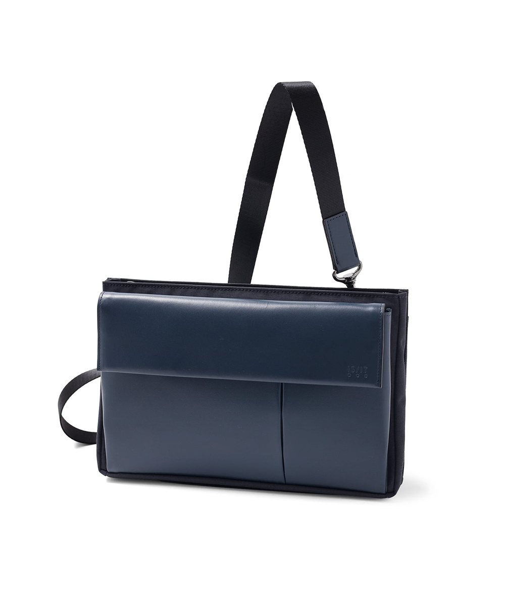 イズイット ミニット クラッチ兼用ショルダーバッグ