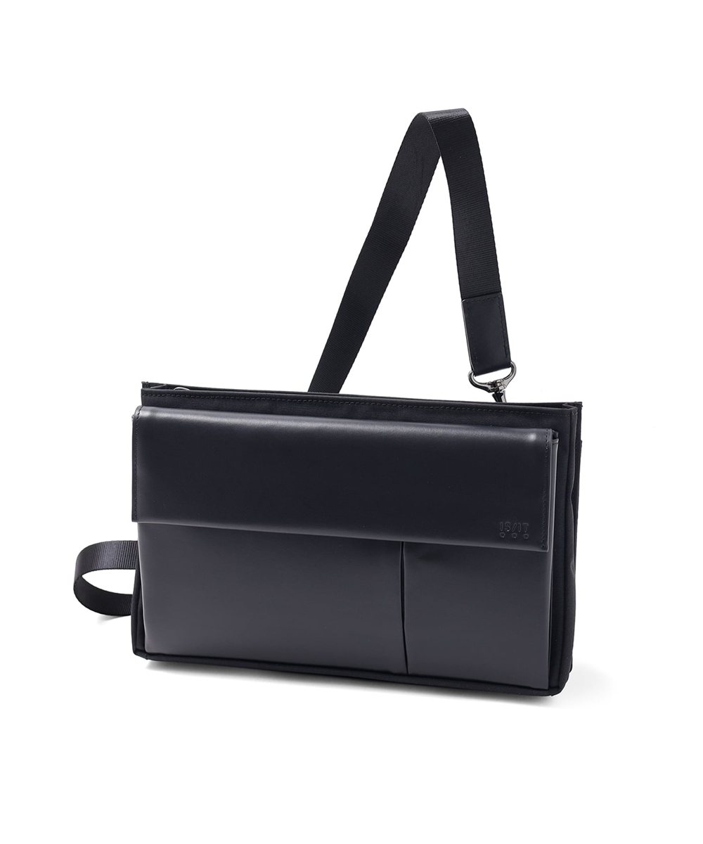 イズイット ミニット クラッチ兼用ショルダーバッグ