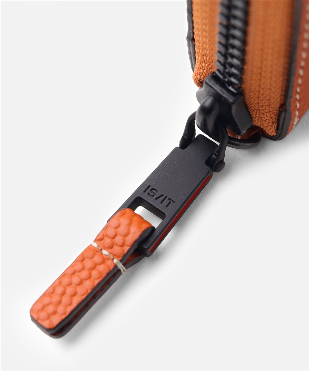 イズイット ダンク ラウンドファスナー長財布 カード段13