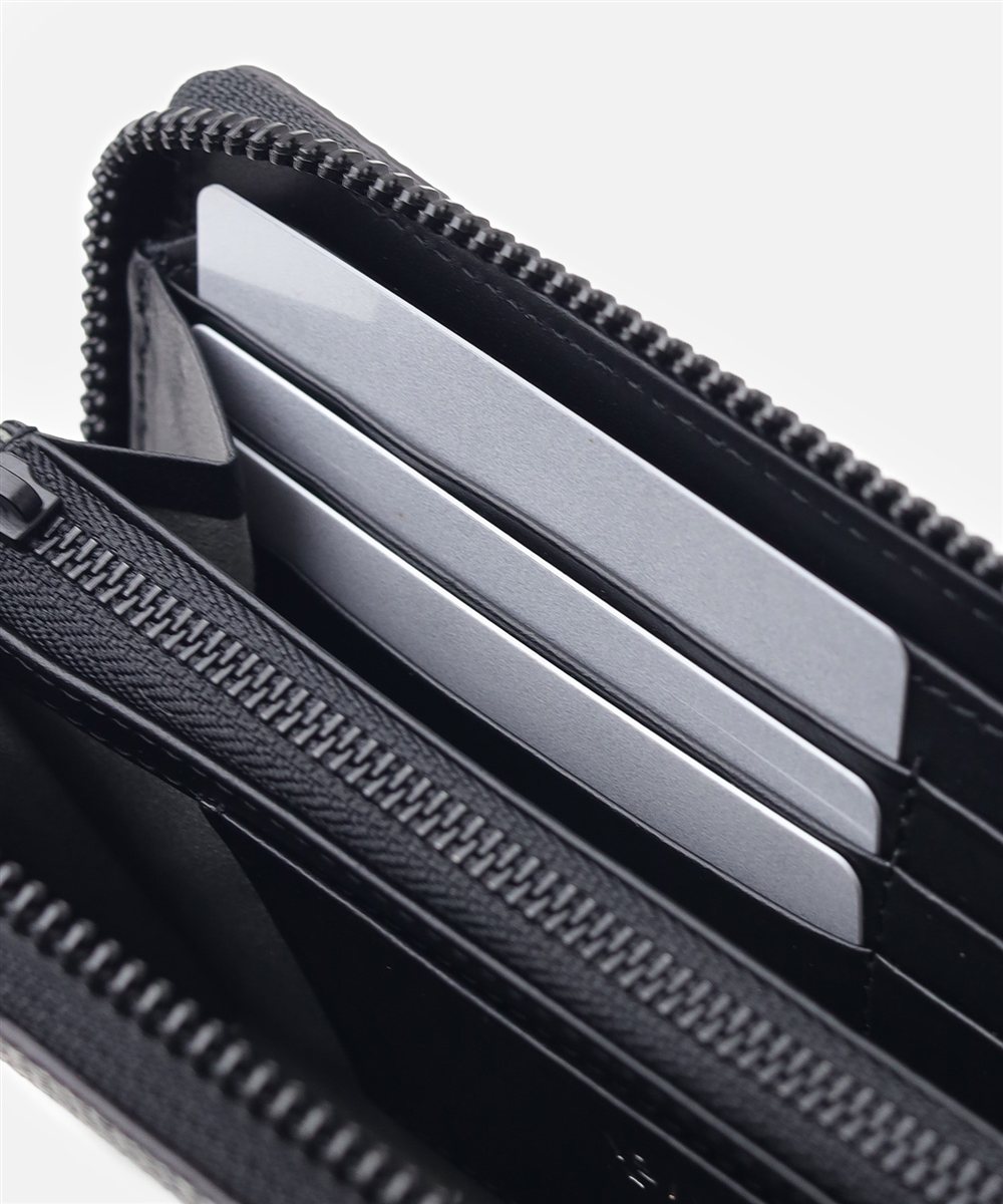 イズイット ダンク ラウンドファスナー長財布 カード段13