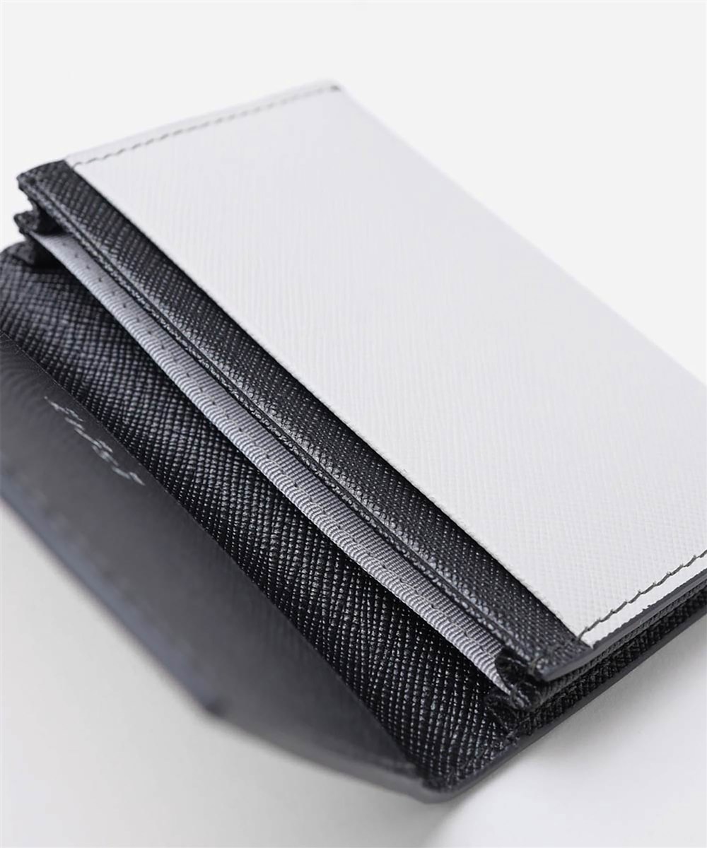 イズイット シャドー 名刺入れ