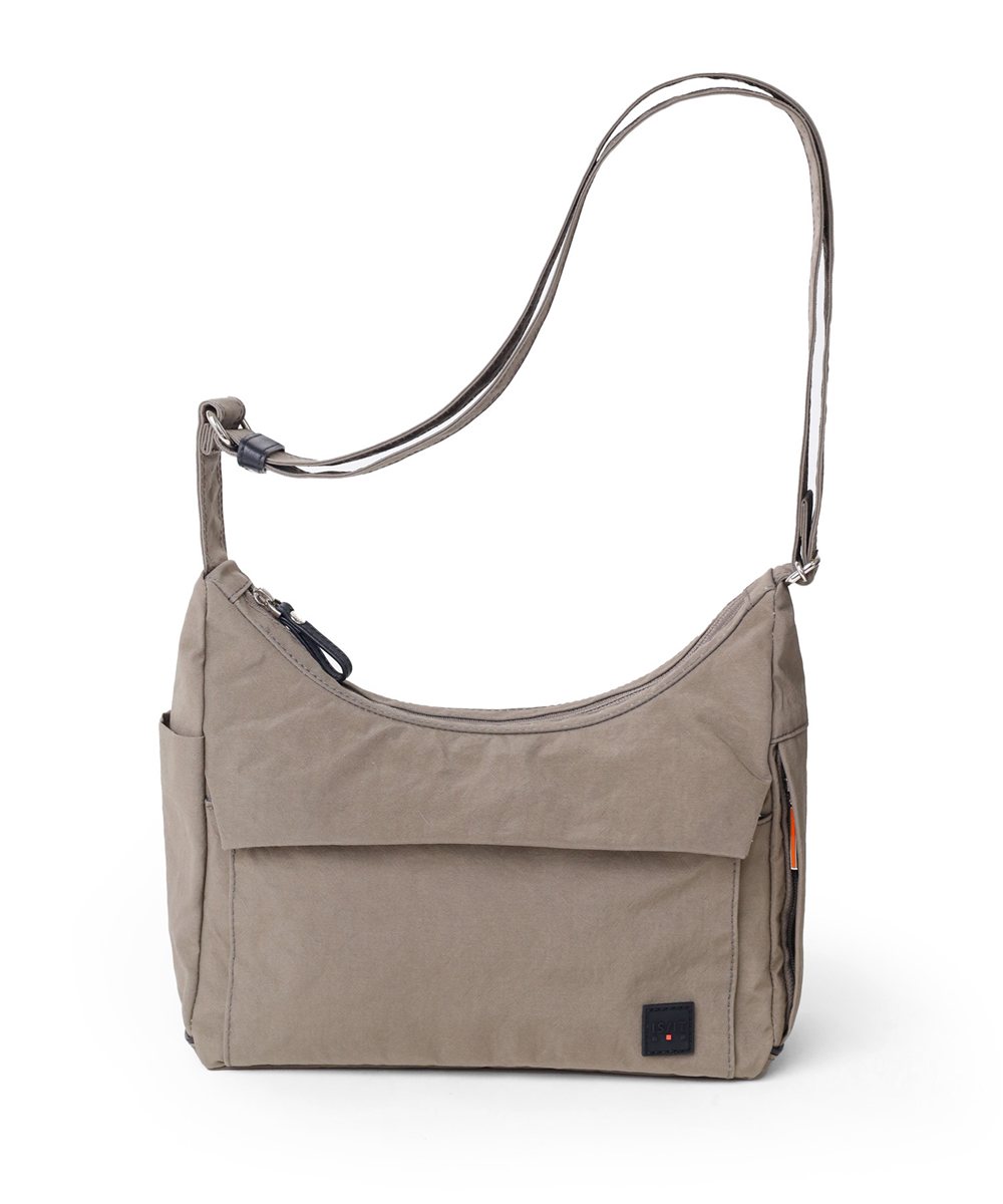 イズイット ケルプ ショルダーバッグ