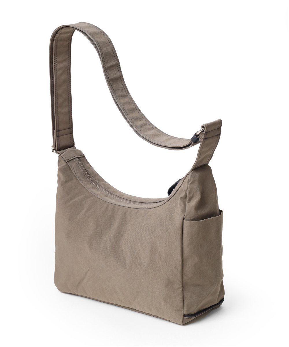 イズイット ケルプ ショルダーバッグ