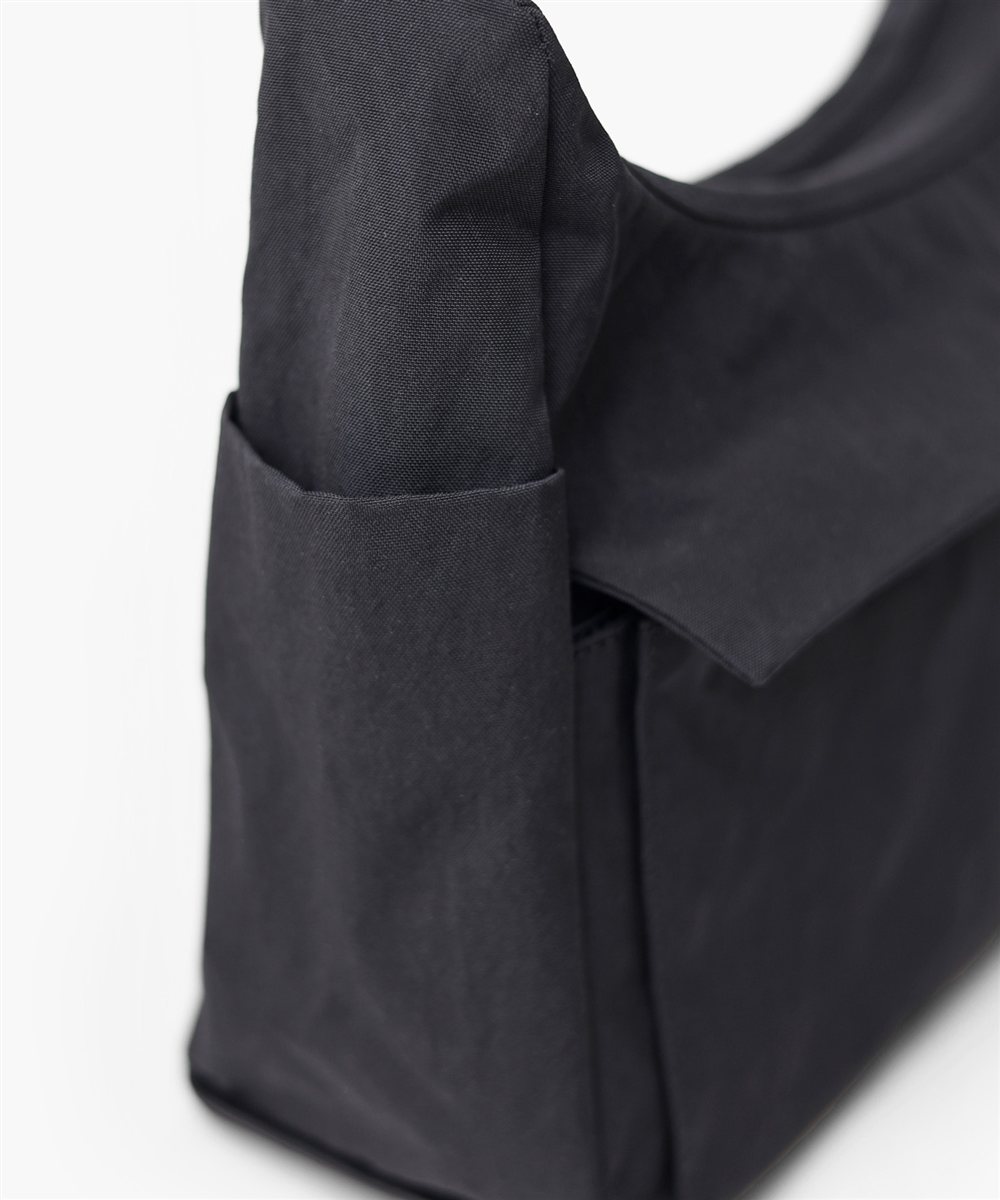 イズイット ケルプ ショルダーバッグ