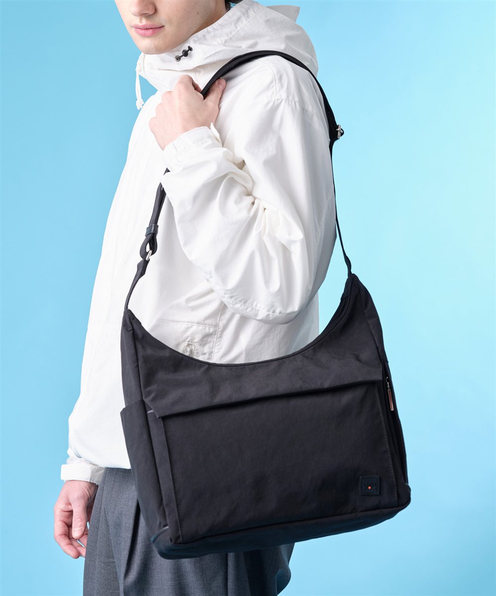 イズイット ケルプ ショルダーバッグ A4