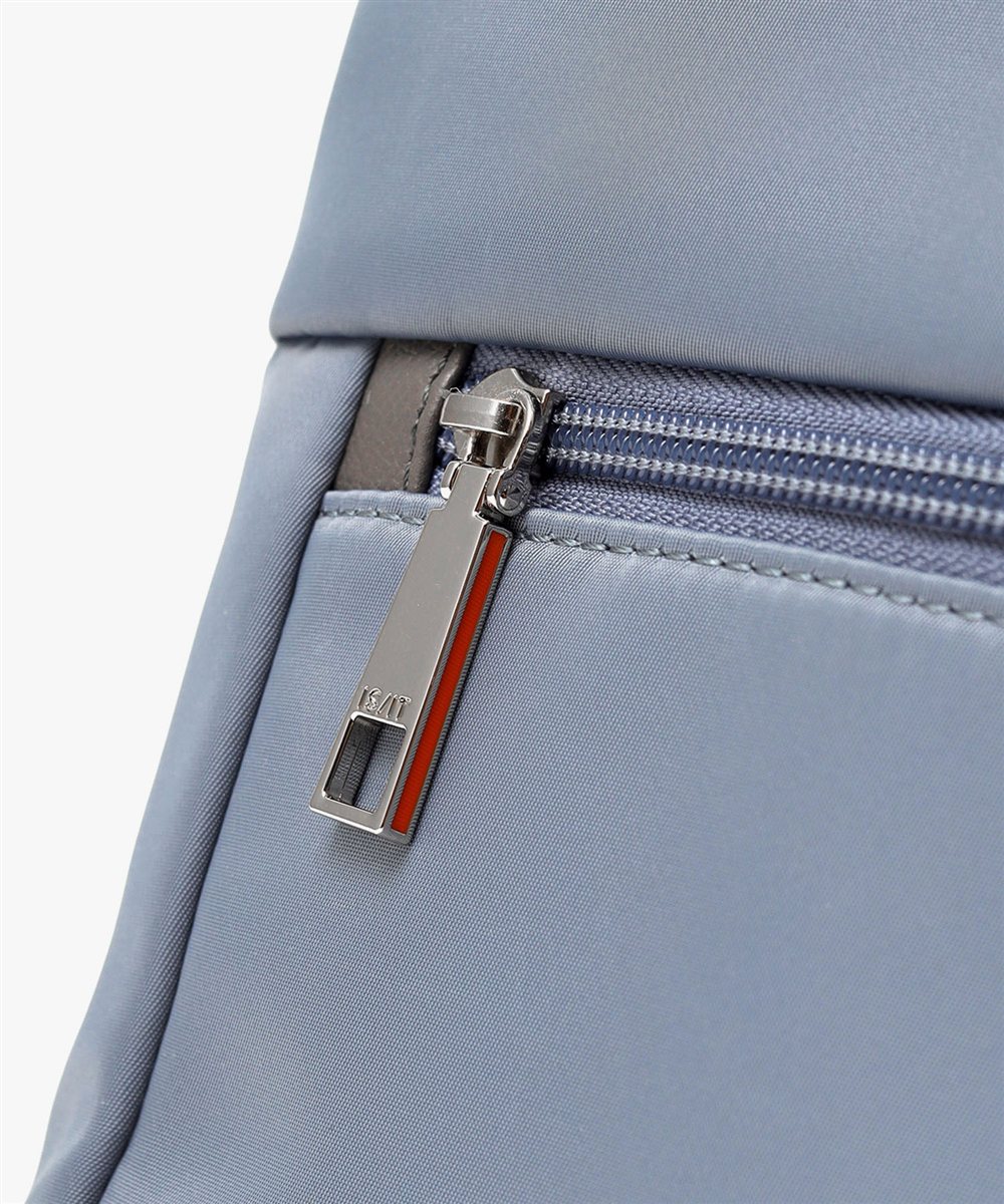 イズイット ニーナ トートバッグ A4 縦型 セットアップ対応