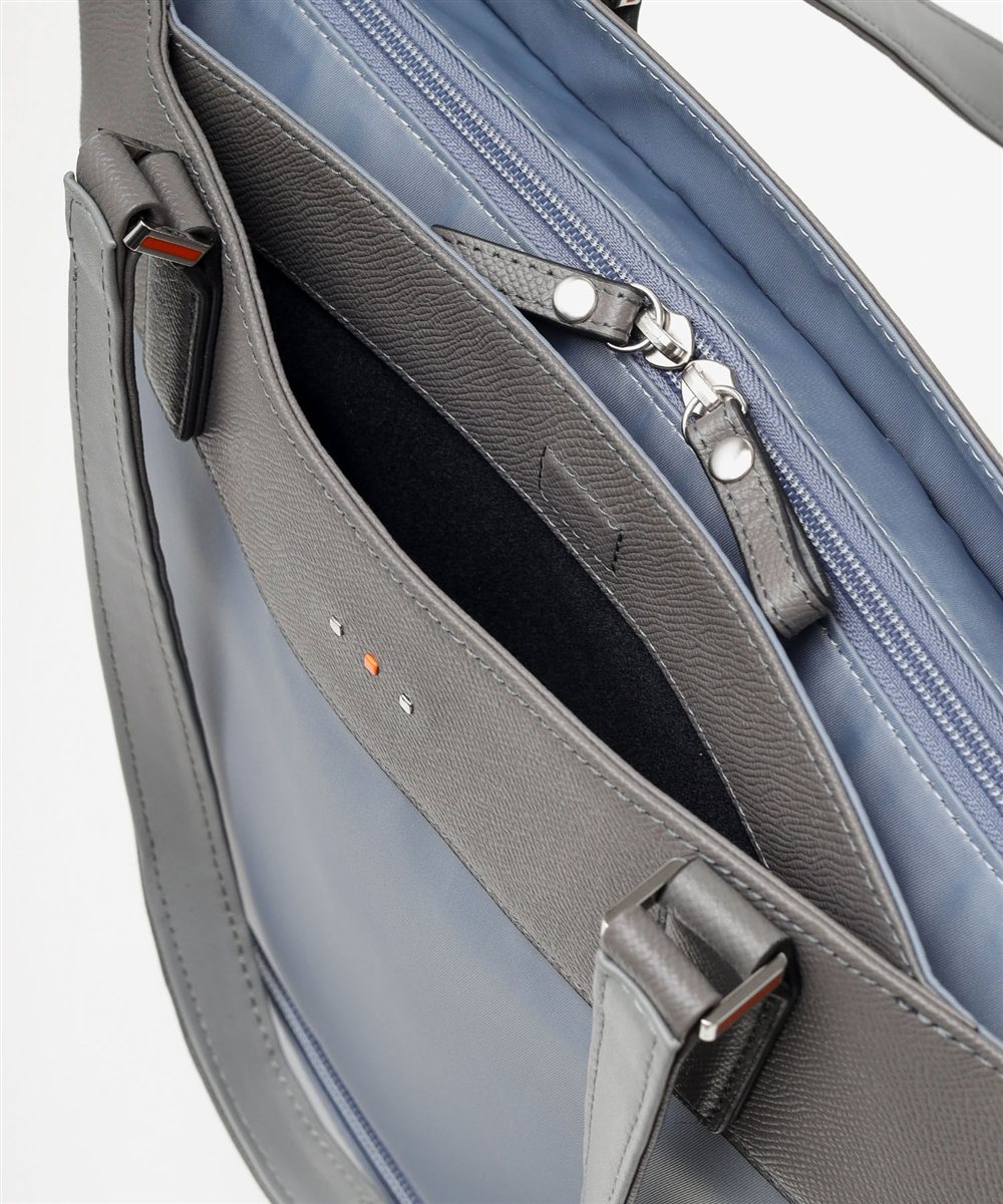 イズイット ニーナ トートバッグ A4 縦型 セットアップ対応