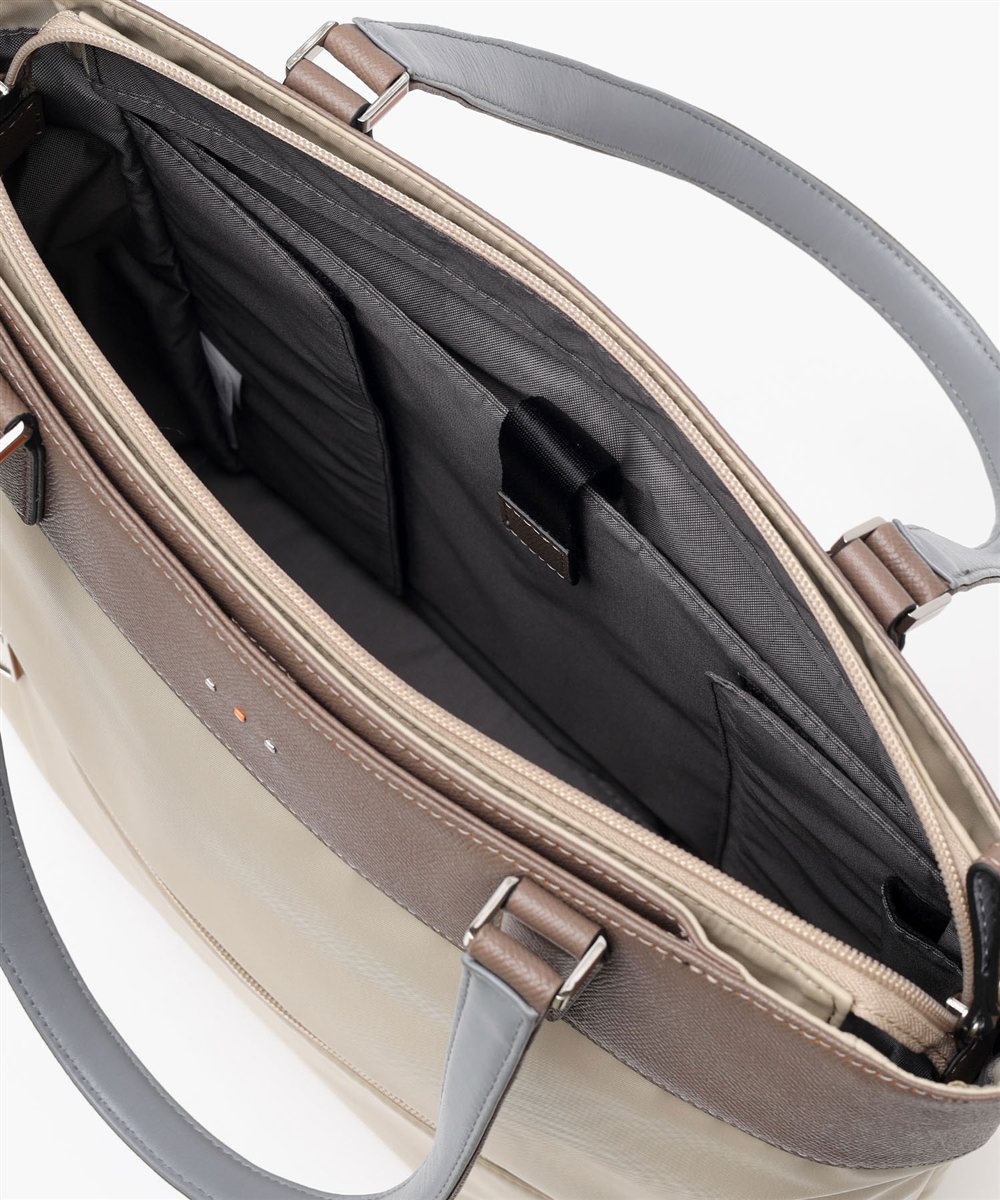 イズイット ニーナ トートバッグ A4 縦型 セットアップ対応