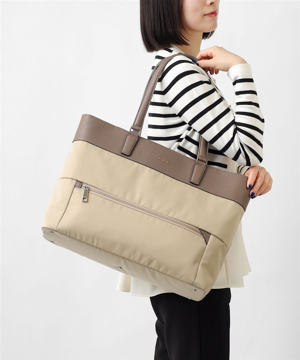 イズイット ニーナ トートバッグ A4 横型 セットアップ対応