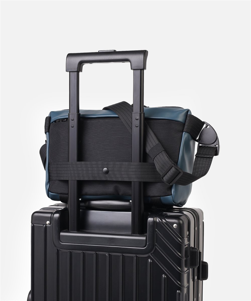 イズイット スカイ ショルダーバッグ 2WAY B5