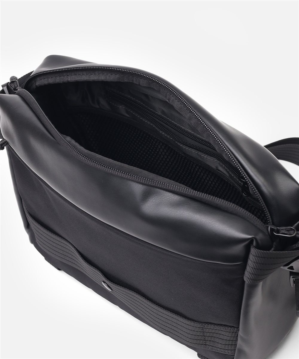 イズイット スカイ ショルダーバッグ 2WAY B5