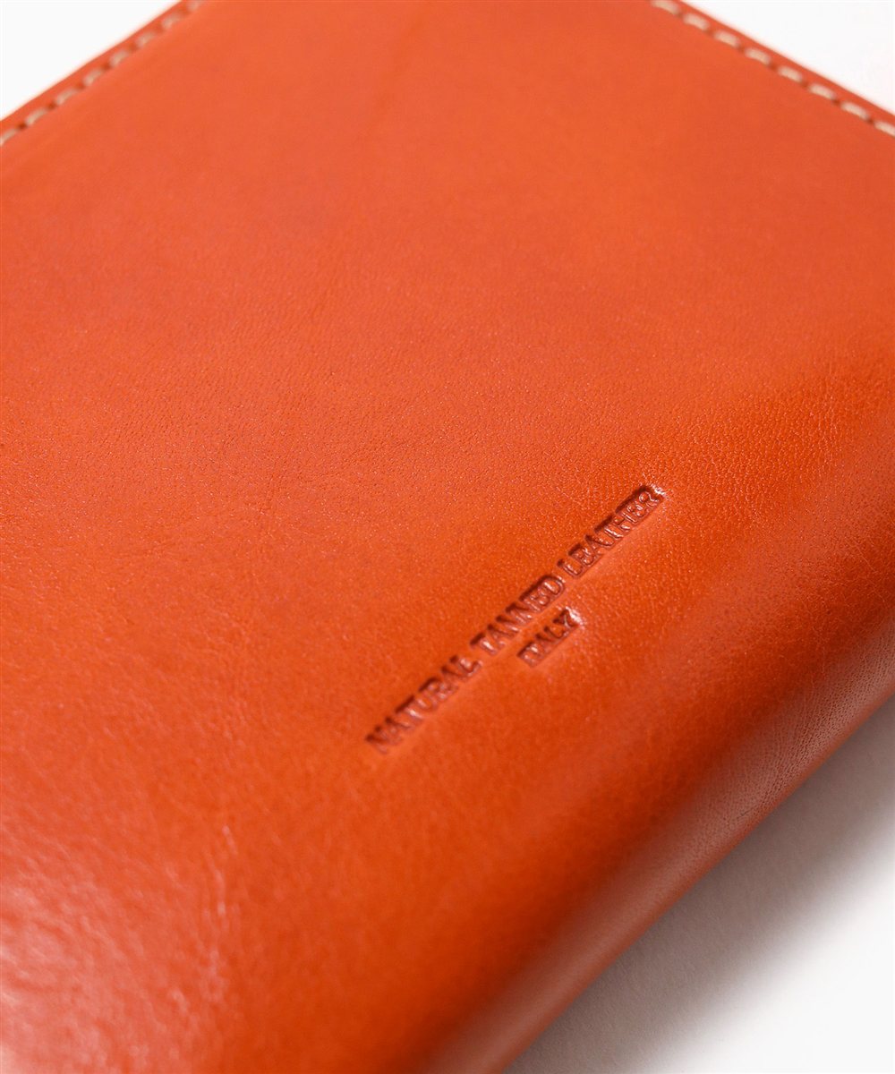 イズイット ルチード ラウンドファスナー セミ長財布 カード段9