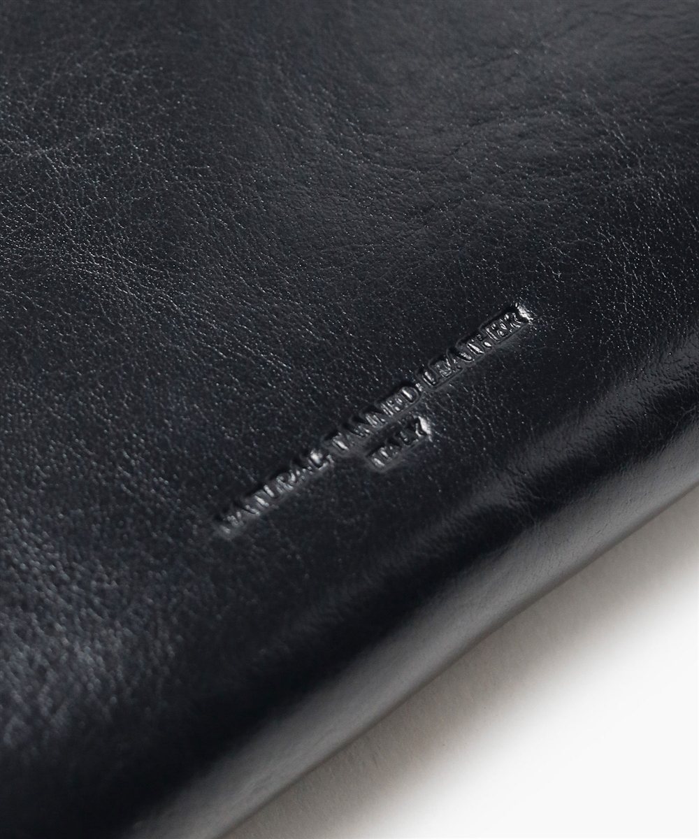 イズイット ルチード ラウンドファスナー長財布 カード段12