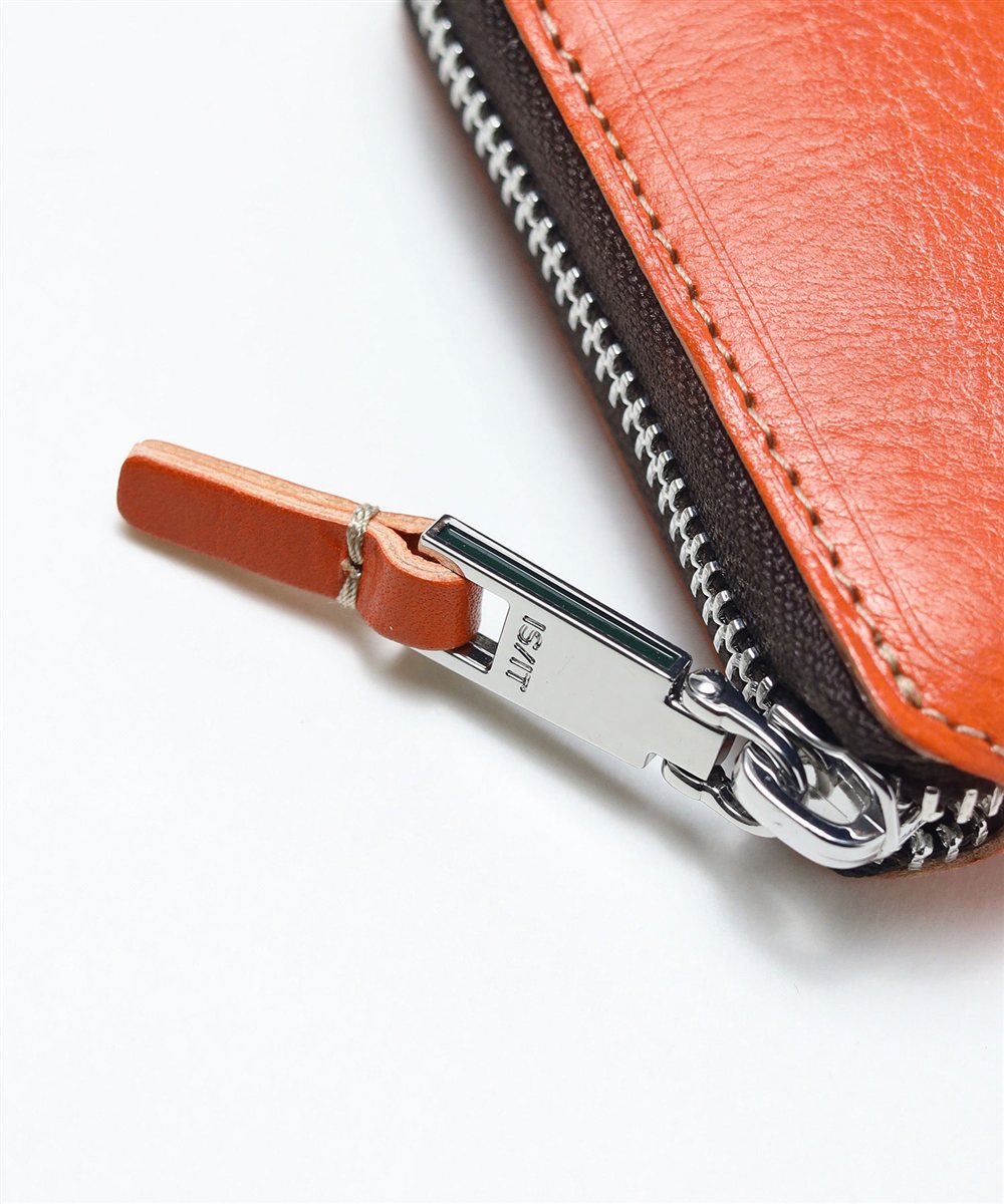 イズイット ルチード ラウンドファスナー長財布 カード段12