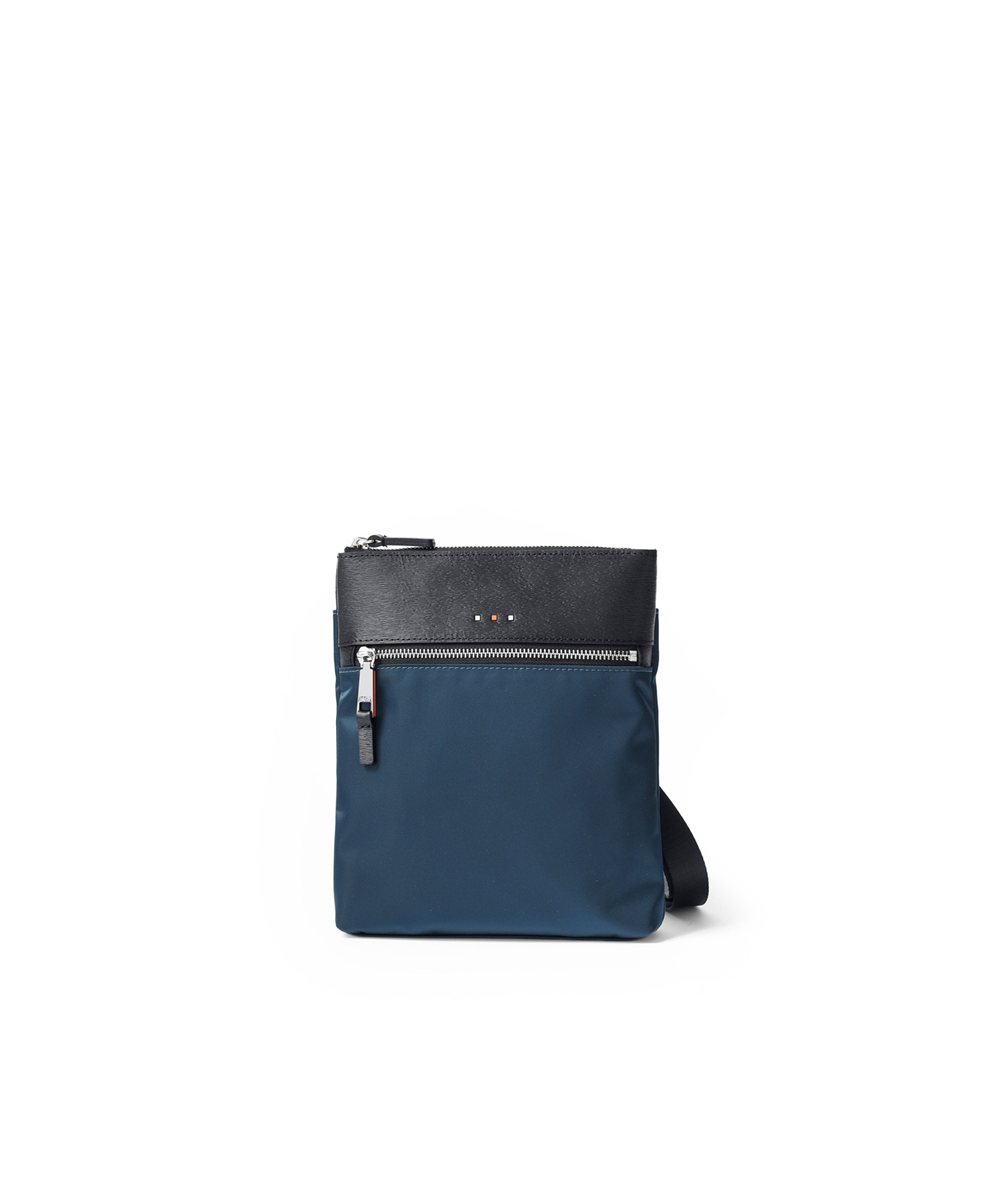 イズイット  アンプル ミニショルダーバッグ