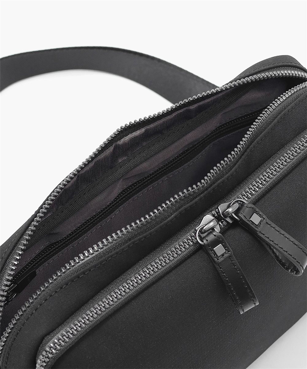 イズイット トリクル ショルダーバッグ A5