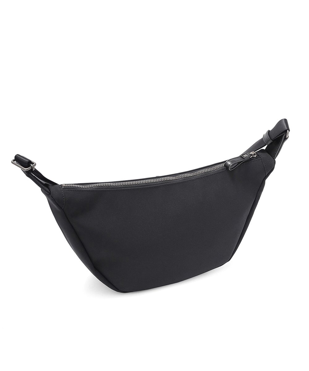 イズイット トリクル ショルダーバッグ B5 半月型