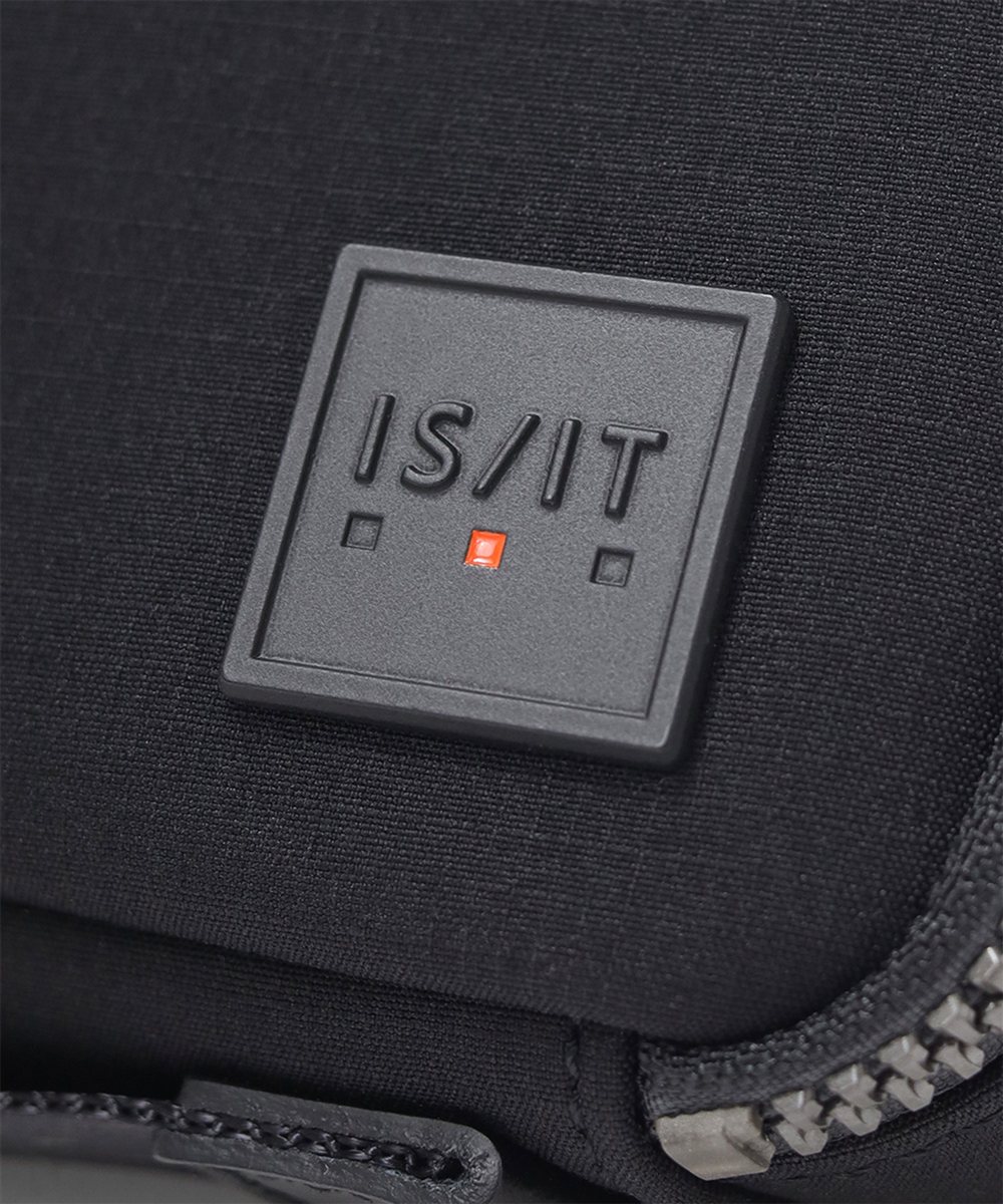 イズイット トリクル クラッチバッグ 兼用 ショルダーバッグ