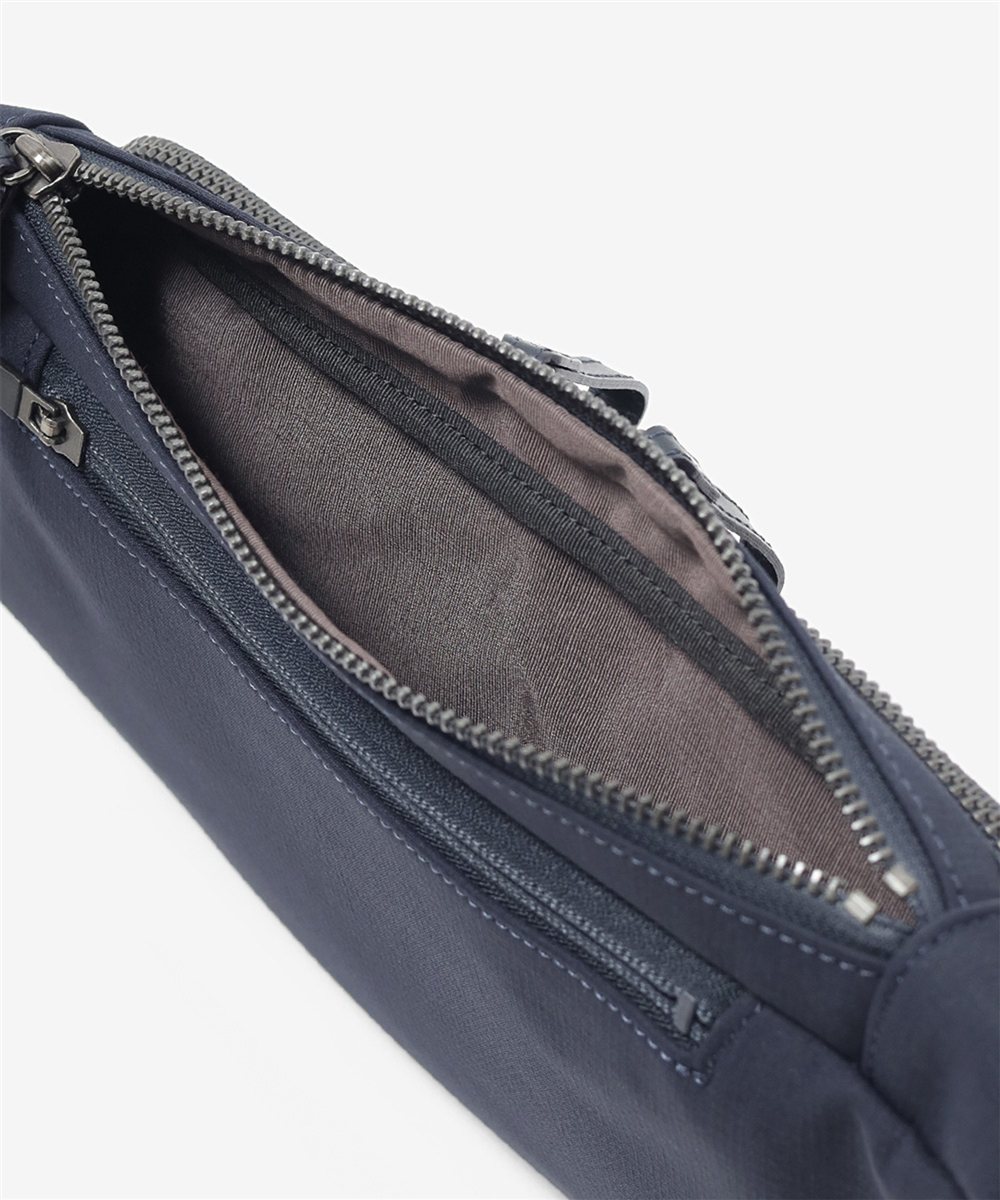 イズイット トリクル ワンショルダーバッグ