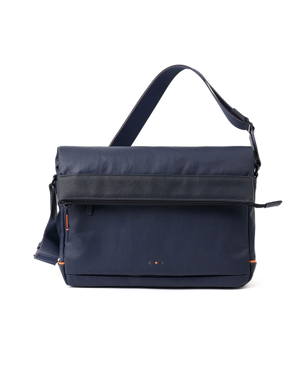 イズイット グリンザ ショルダーバッグ B5