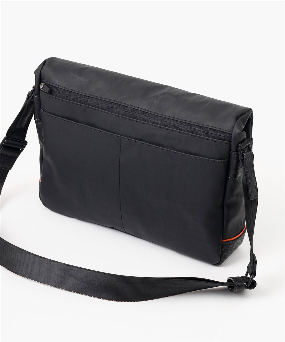 イズイット グリンザ ショルダーバッグ B5