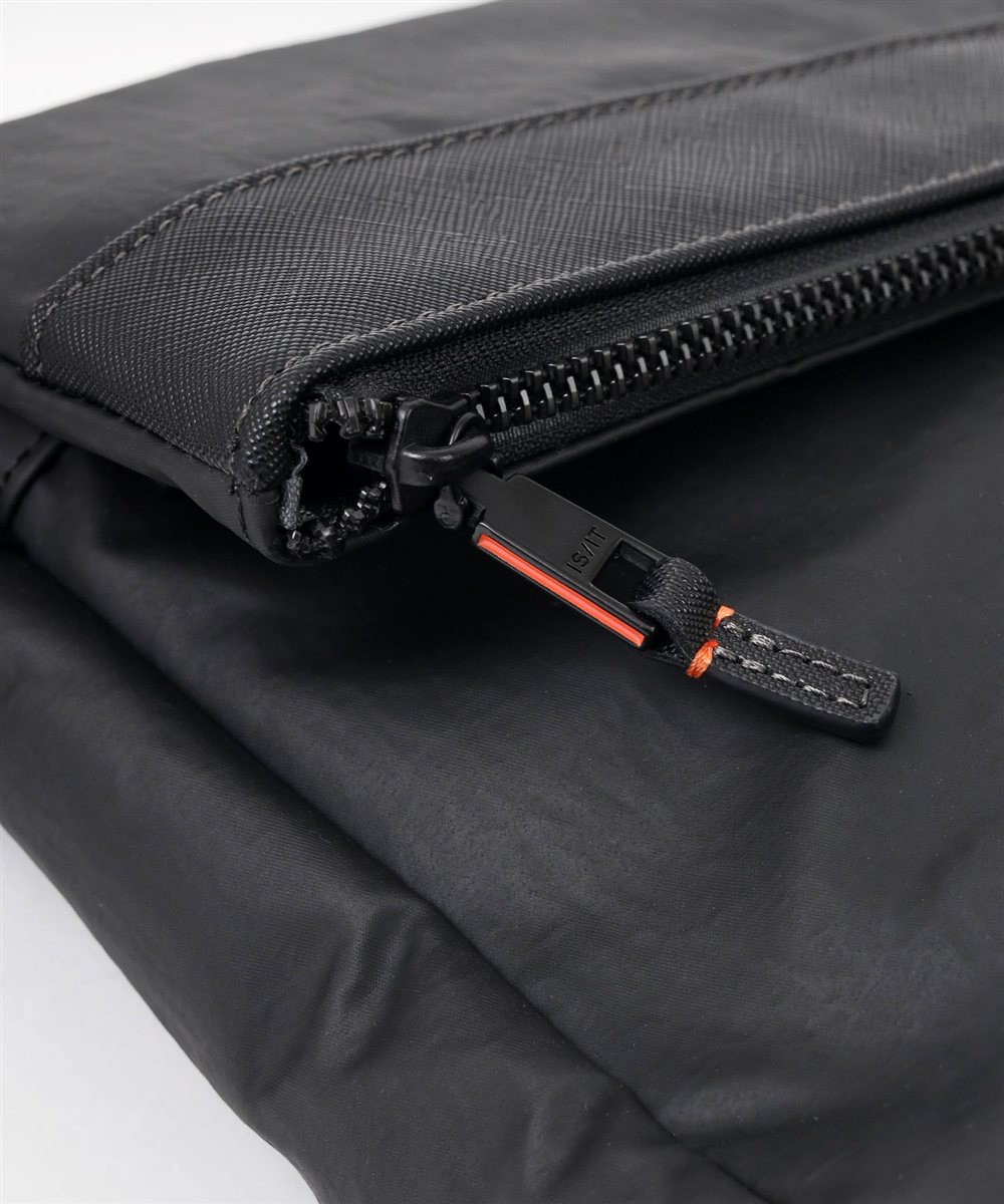 イズイット グリンザ ショルダーバッグ A4