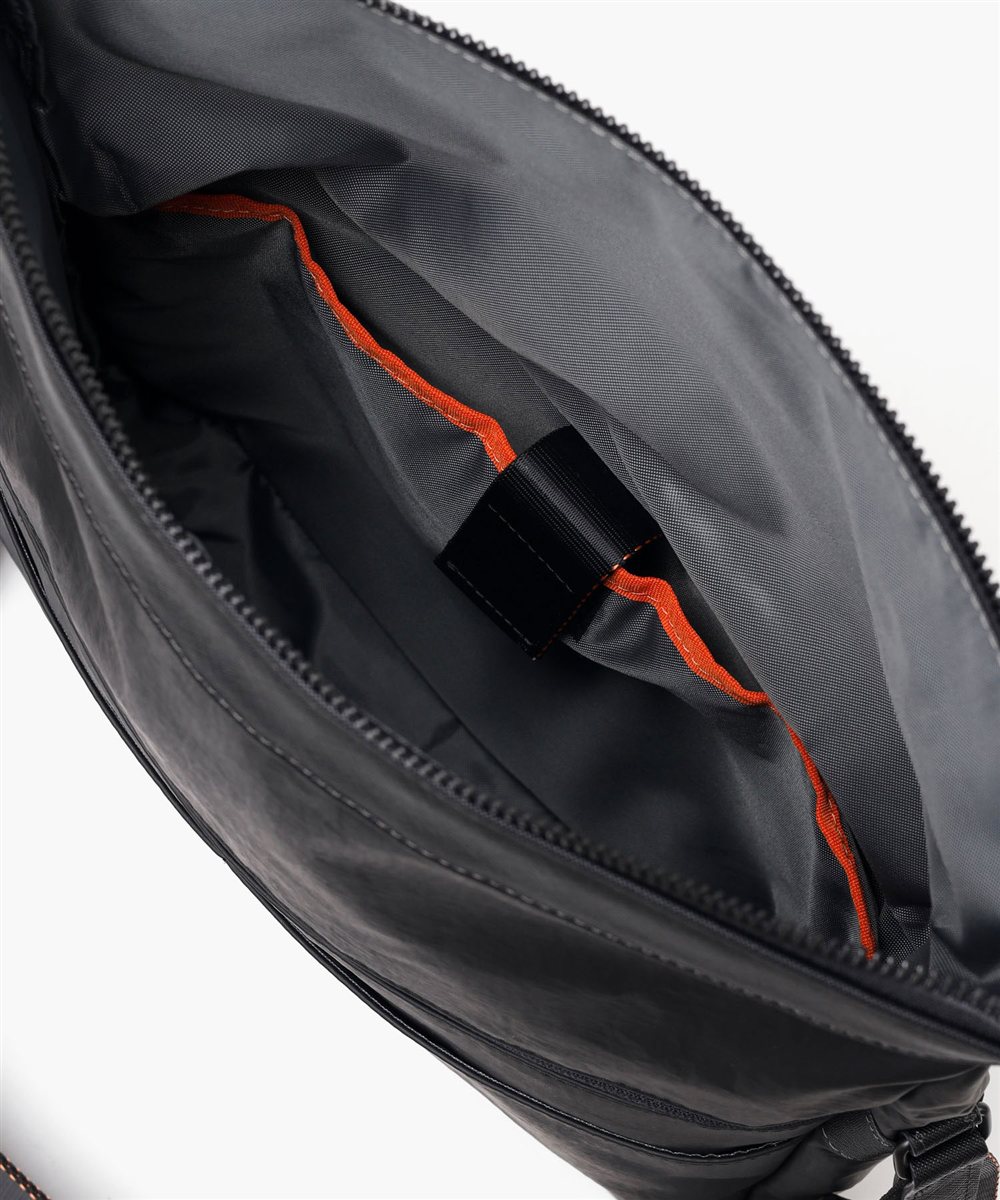 イズイット グリンザ ショルダーバッグ A4