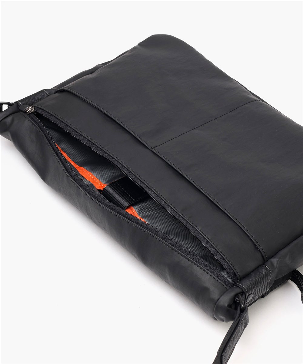 イズイット グリンザ ショルダーバッグ A4