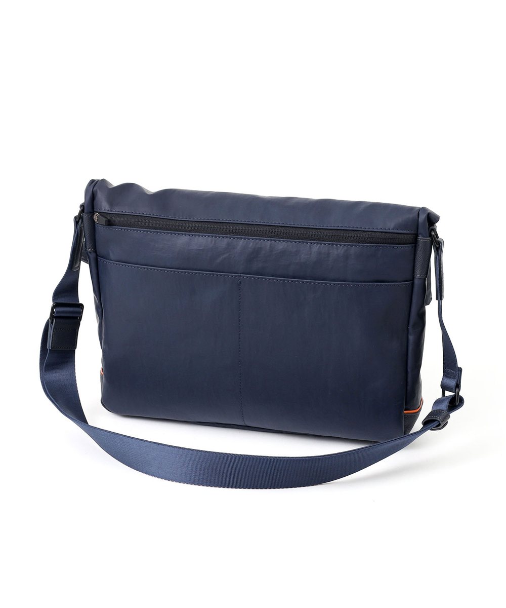 イズイット グリンザ ショルダーバッグ A4