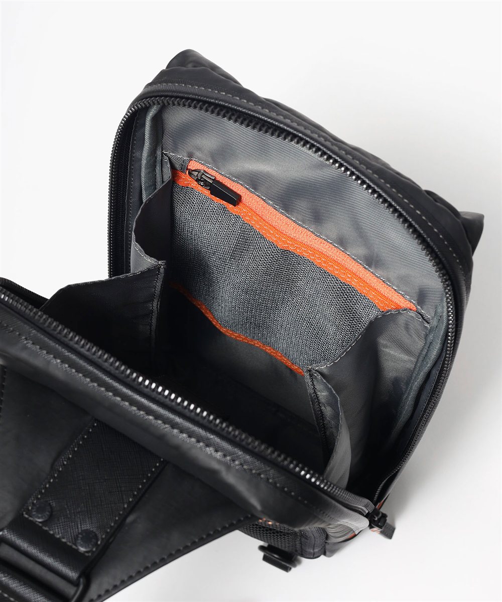 イズイット グリンザ ワンショルダーバッグ