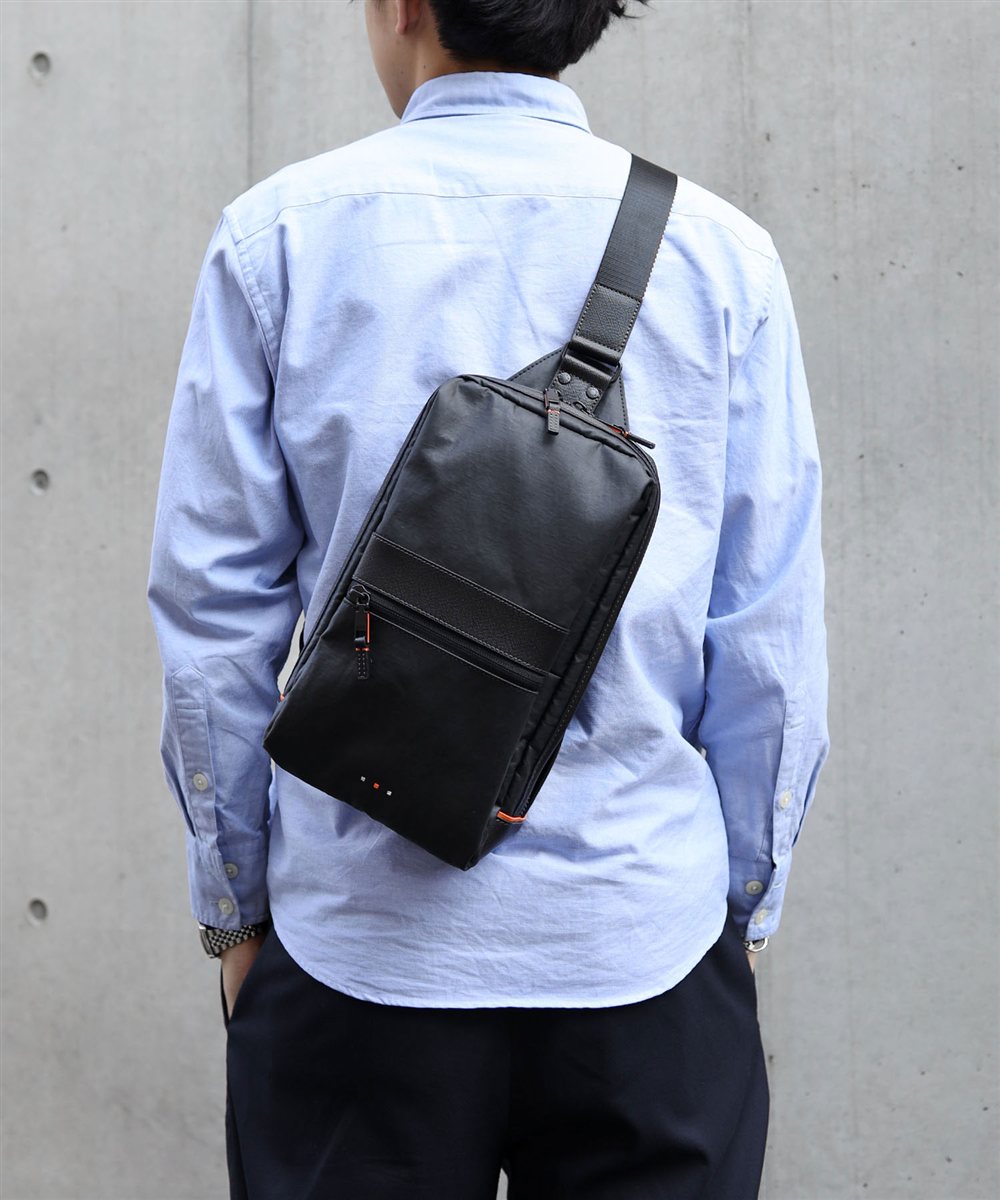 イズイット グリンザ ワンショルダーバッグ