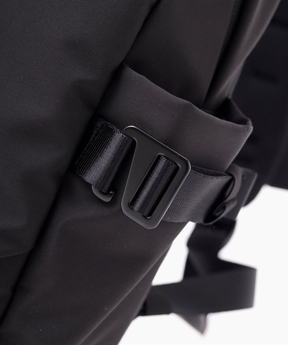 イズイット ループ リュック A4 セットアップ対応 スマホポーチ付属