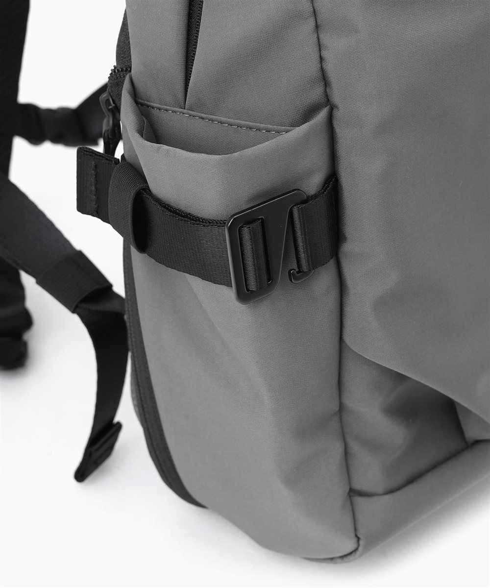 イズイット ループ リュック A4 セットアップ対応 スマホポーチ付属