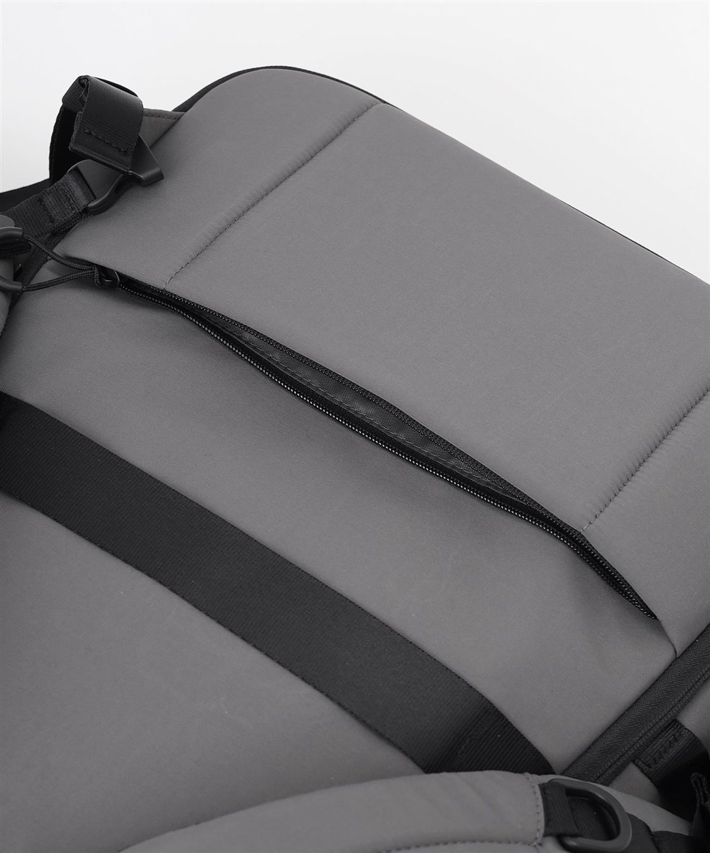 イズイット ループ リュック B4 セットアップ対応 スマホポーチ付属