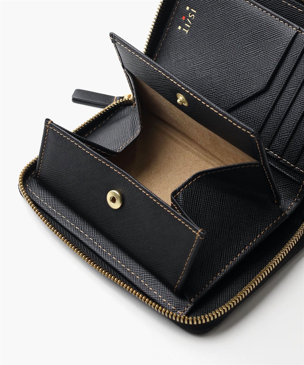 イズイット モノクロ セミ長財布 カード段9