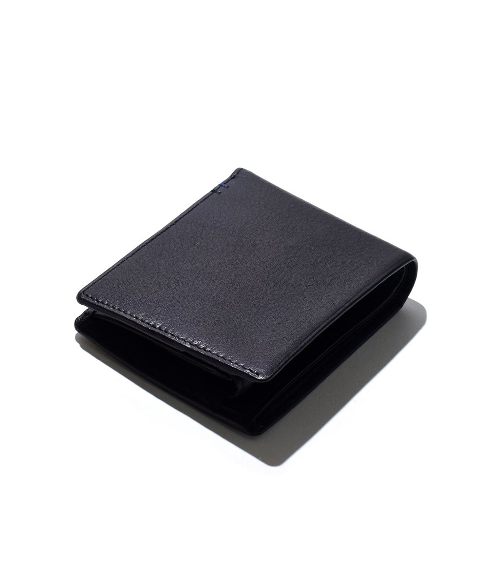 イズイット シルキー 二つ折り財布 カード段5