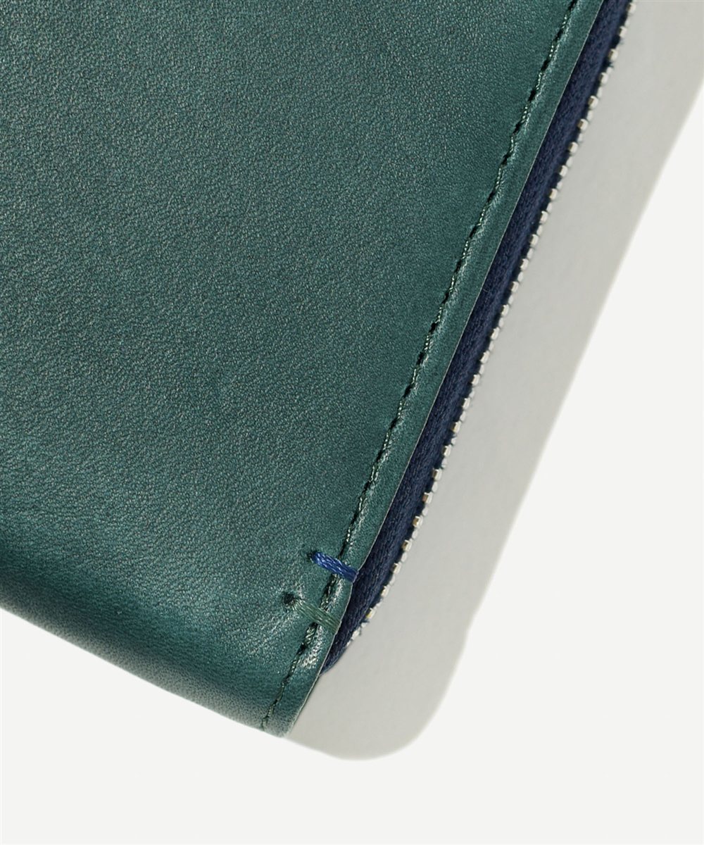 イズイット シルキー ラウンドファスナー長財布 カード段12