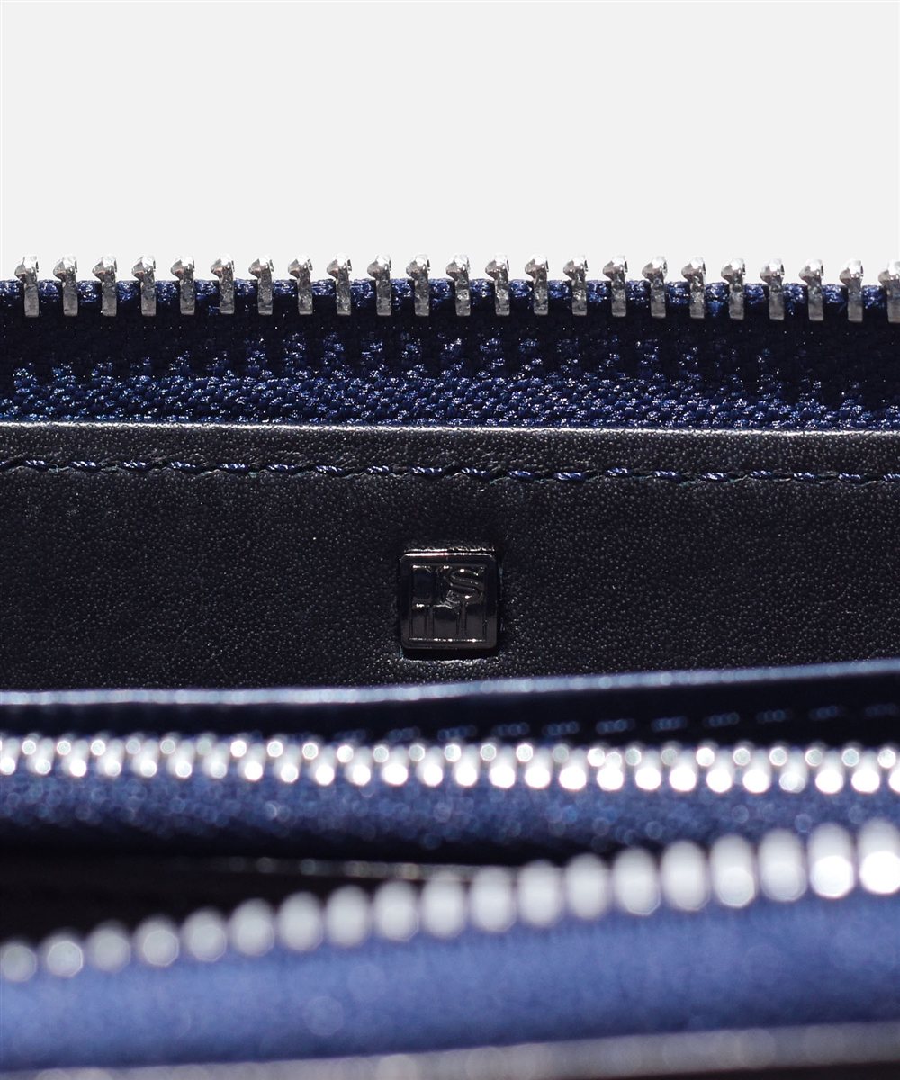 イズイット シルキー ラウンドファスナー長財布 カード段12