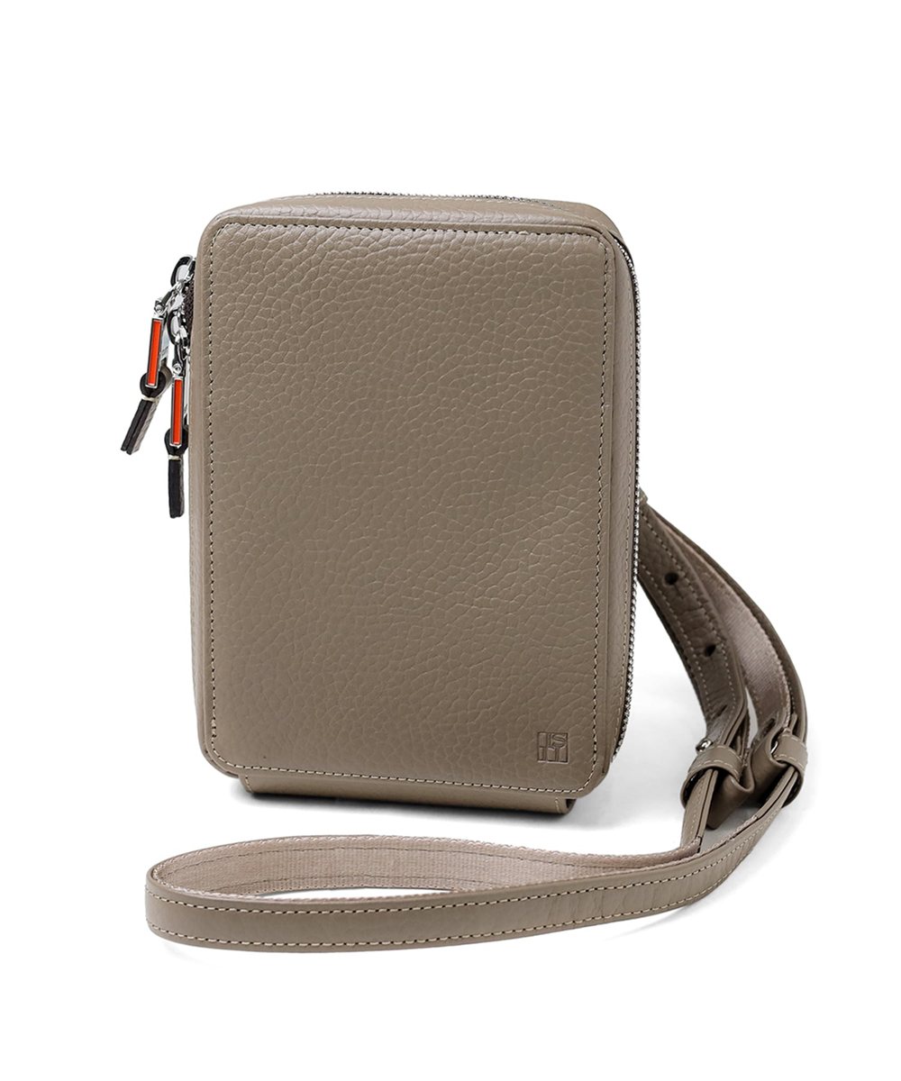 イズイット ノボ レザーミニショルダーバッグ  厚マチ