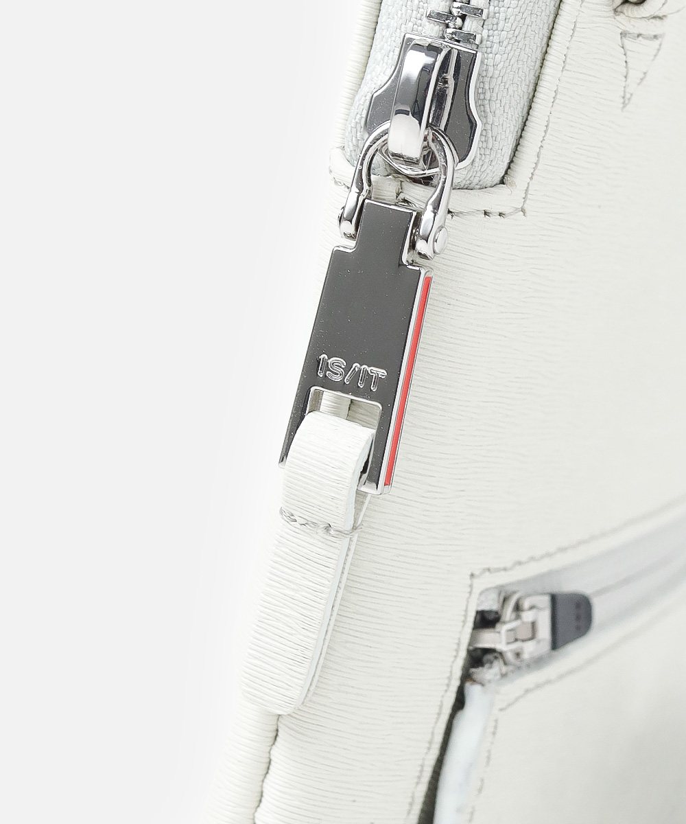 イズイット ノボII スマホショルダーバッグ