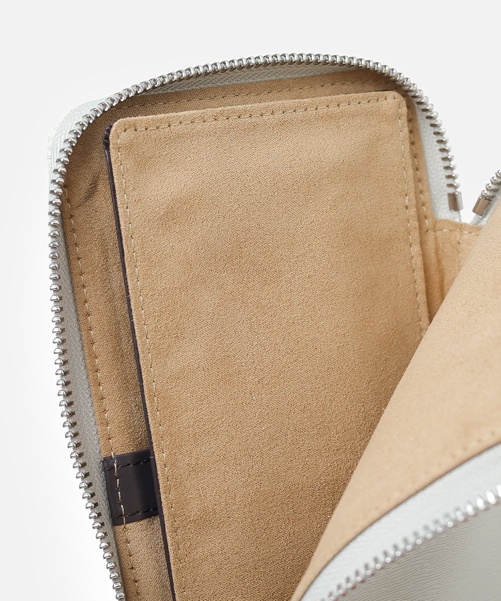 イズイット ノボII スマホショルダーバッグ