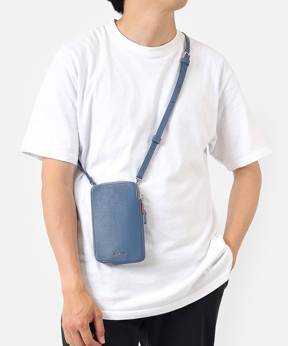 イズイット ノボII スマホショルダーバッグ