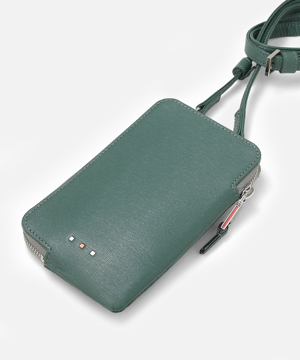 イズイット ノボII スマホショルダーバッグ